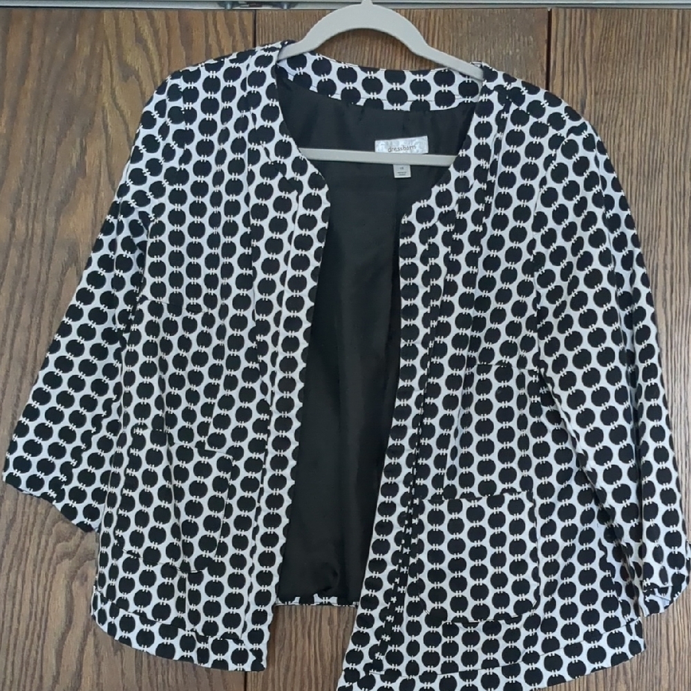 Dressbarn Black and White Geometric Blazer